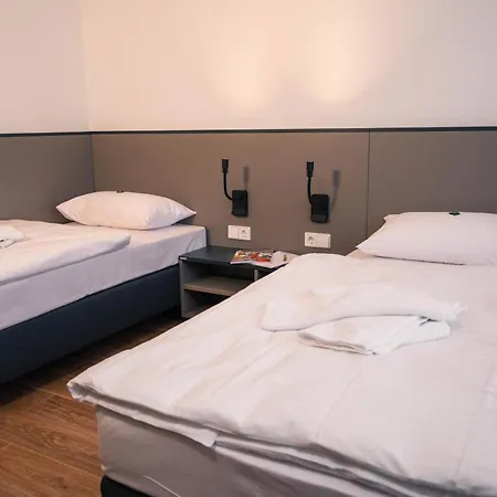 Stb Campus Hotel Bartholoma